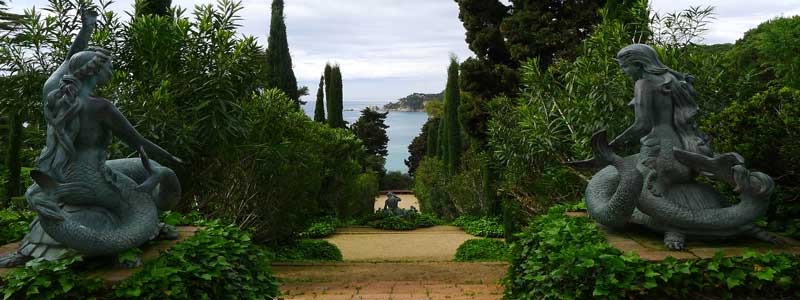 The Sirens of Santa Clotilde Gardens